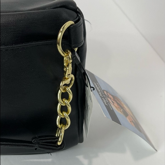 Mundi Connie Black Quilted Crossbody - Picture 10 of 12